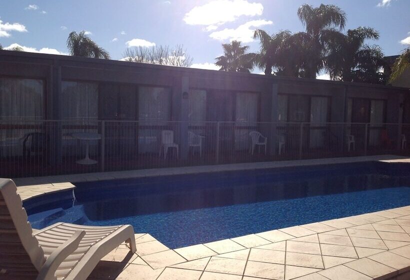 Sunraysia Motel & Holiday Apartments