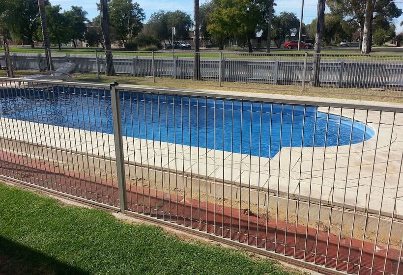 Sunraysia Motel & Holiday Apartments