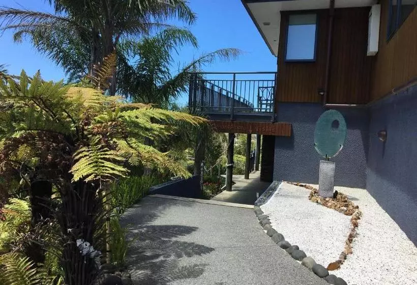 Whangamata Vistas B&b