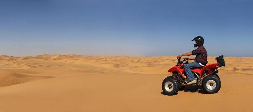 هاستل Adventure Village