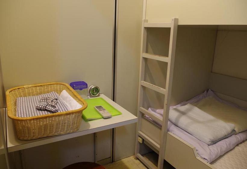 Hostel Kobe Student Youth Center