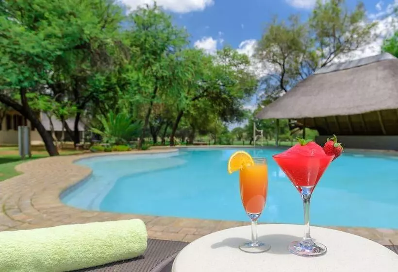 هتل Mongena Private Game Lodge