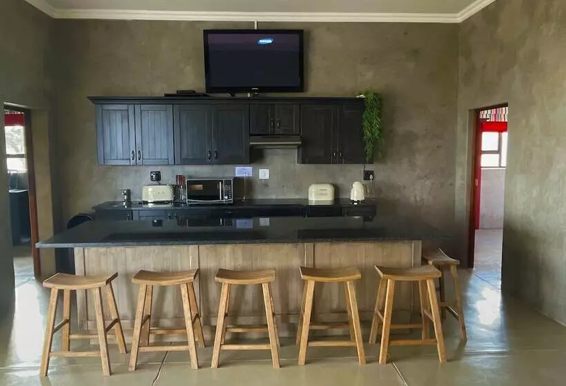 هتل Mongena Private Game Lodge