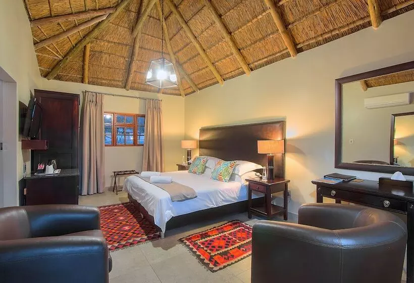 هتل Mongena Private Game Lodge