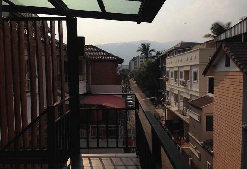 Hotel Nakara Loft Chiangmai Nimman
