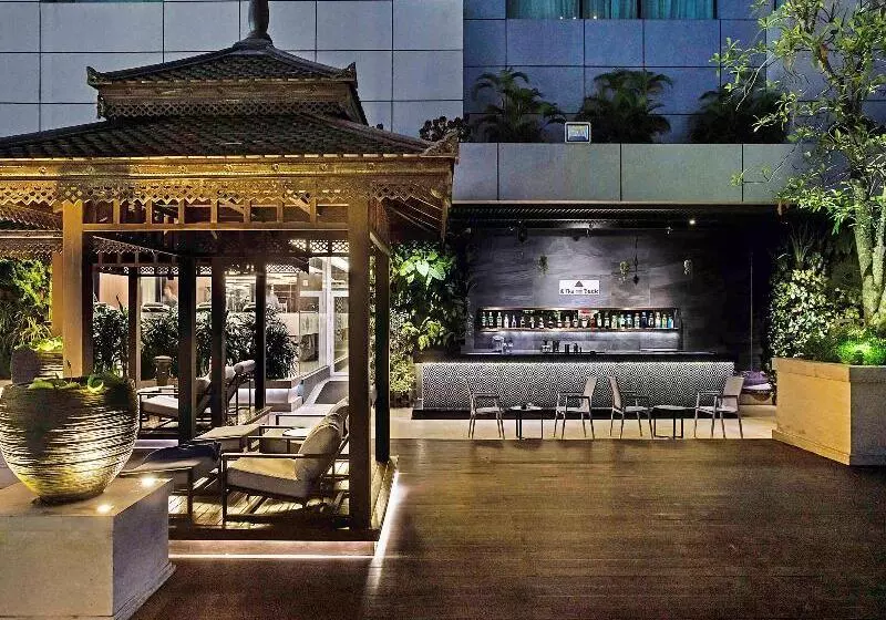 Hotell Pullman Yangon Centrepoint