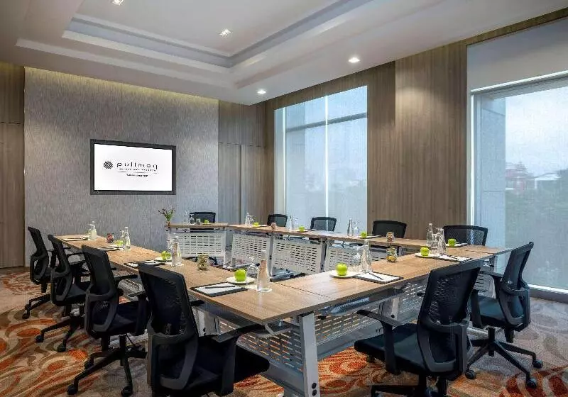 Hotell Pullman Yangon Centrepoint