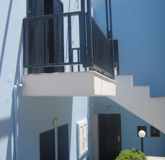 Minos Apartments & Studios