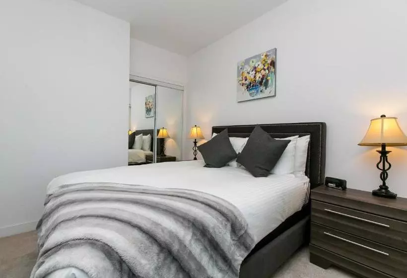 Royal Stays Furnished Apartments Entertainement District