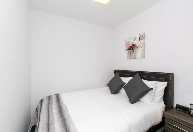 Royal Stays Furnished Apartments Entertainement District