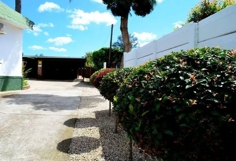 Majatalo 9 On Rigg Self Catering Accommodation