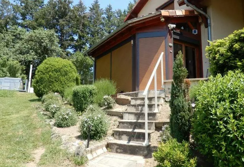 Majatalo Les Jardins De Caribole