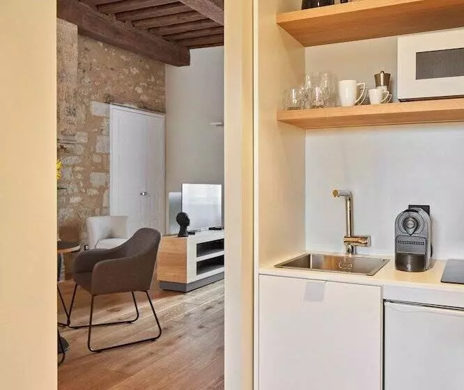 Hotelli Le Chevalier Bleu