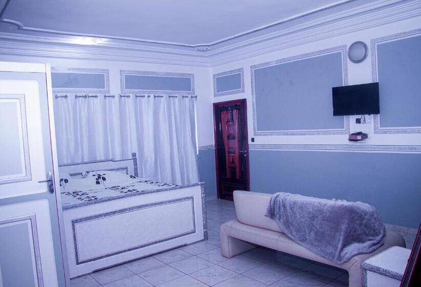 هتل Hôtel Amazone