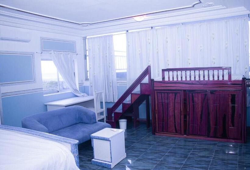 هتل Hôtel Amazone