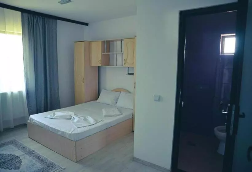 ペンション Casa Rebeka
