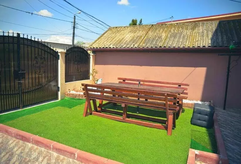 ペンション Casa Rebeka