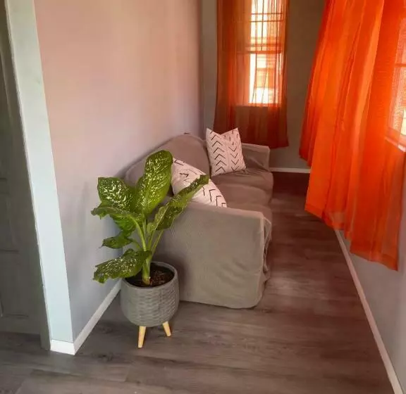 پانسیون Jj Guest House