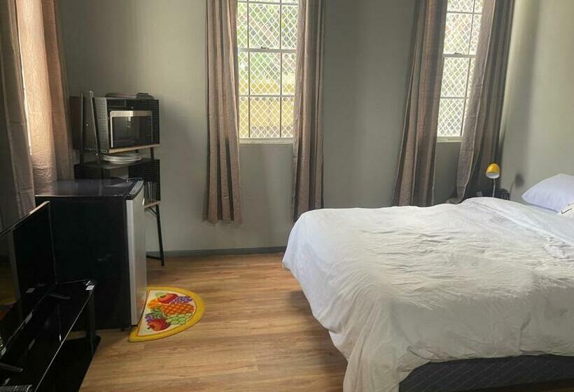 پانسیون Jj Guest House