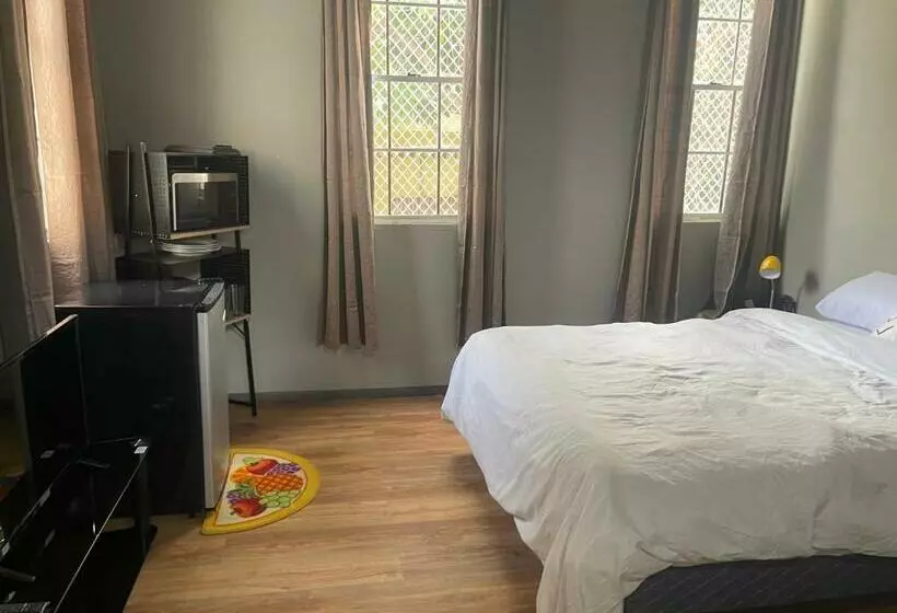 پانسیون Jj Guest House