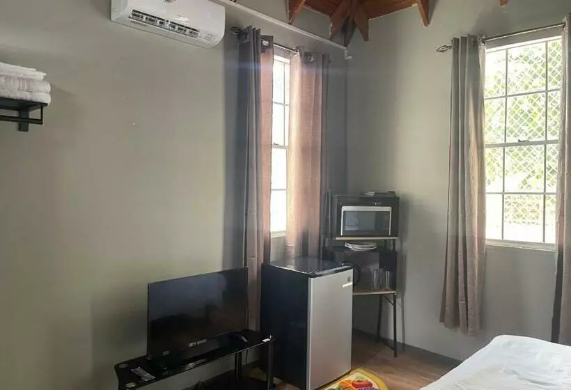 پانسیون Jj Guest House