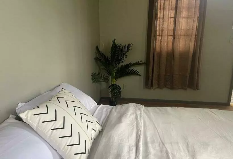 پانسیون Jj Guest House