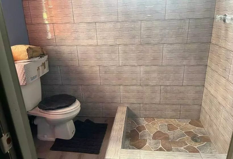 پانسیون Jj Guest House