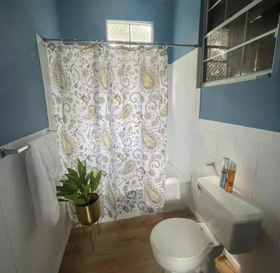 پانسیون Jj Guest House