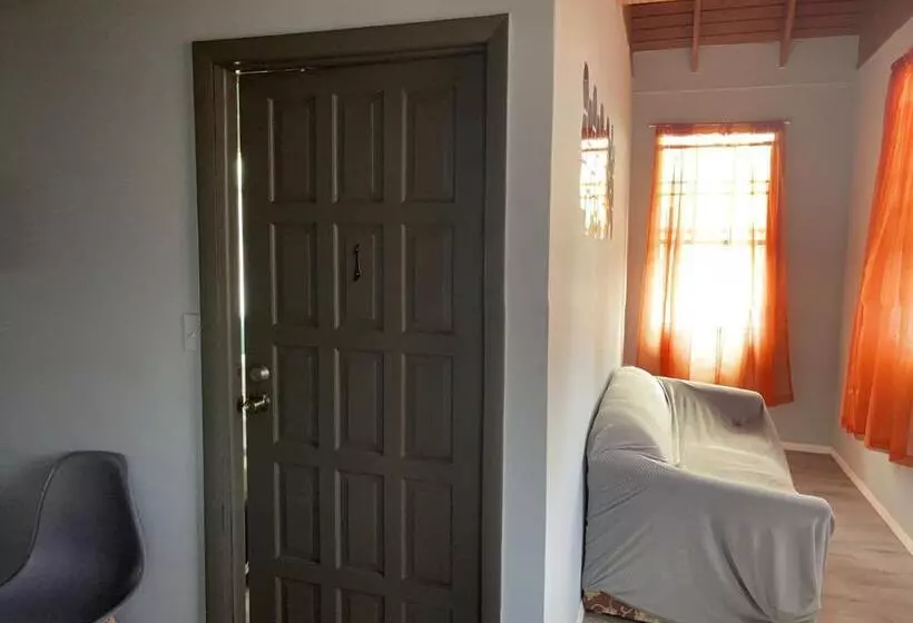 پانسیون Jj Guest House