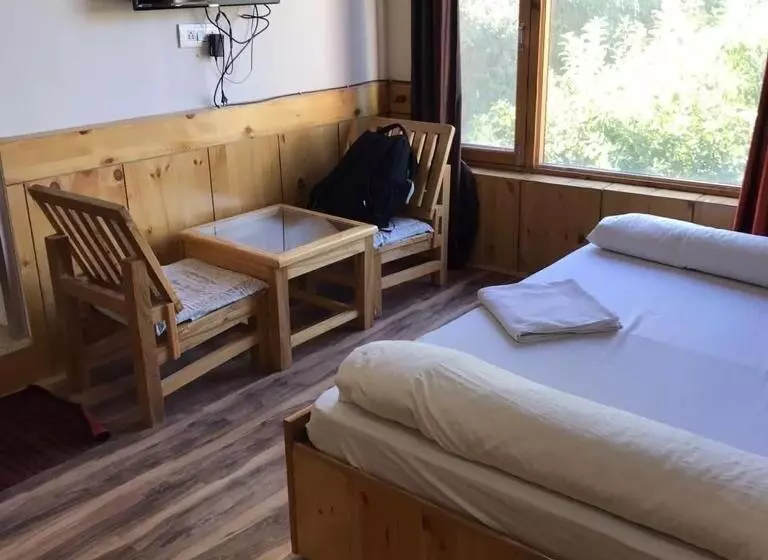 هاستل Jimmys Homestay