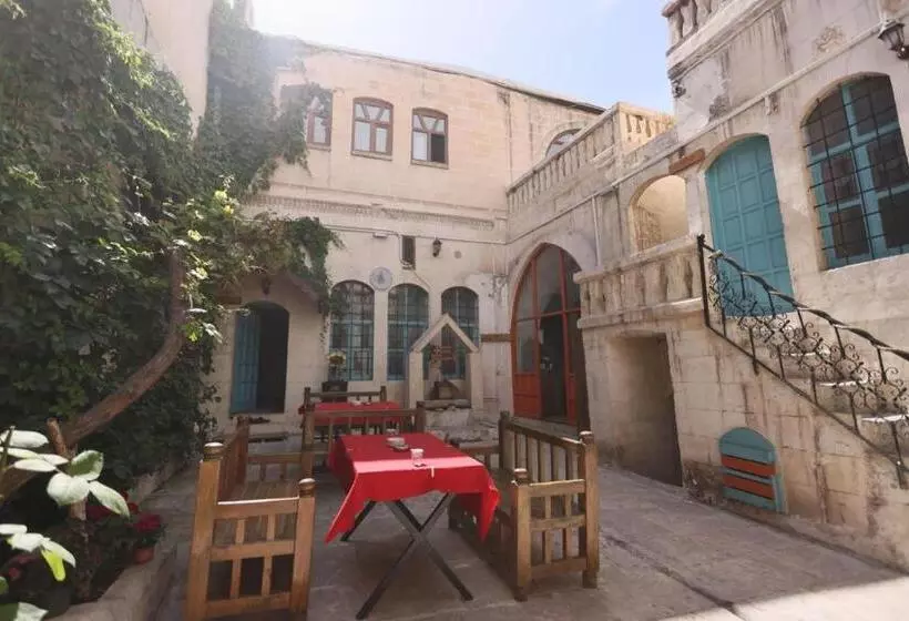 هاستل Osmanlı Konağı   şerif Paşa Butik Otel