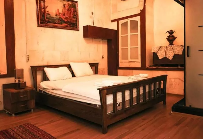 هاستل Osmanlı Konağı   şerif Paşa Butik Otel