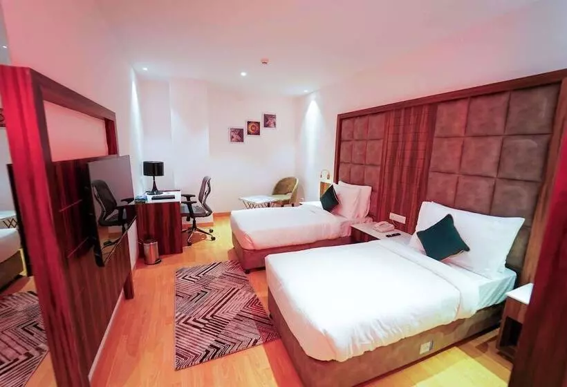 هاستل Quality Inn Elite