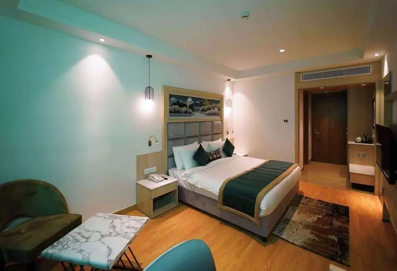 هاستل Quality Inn Elite