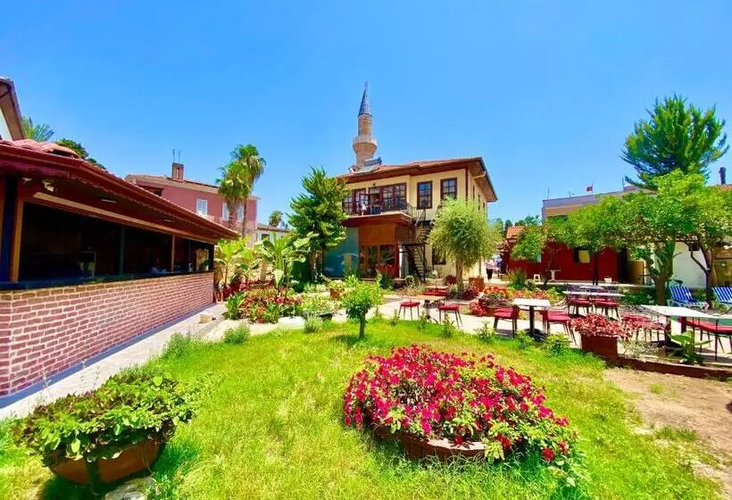 Aamiaismajoitus (B&B) Necip Bey Konağı
