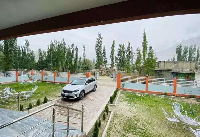 Desert One Hotel Skardu