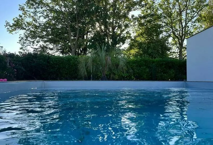 Aamiaismajoitus (B&B) Entre Mer & Filles