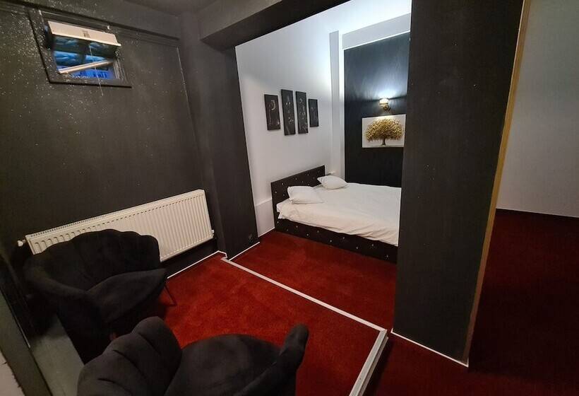 پانسیون Karma