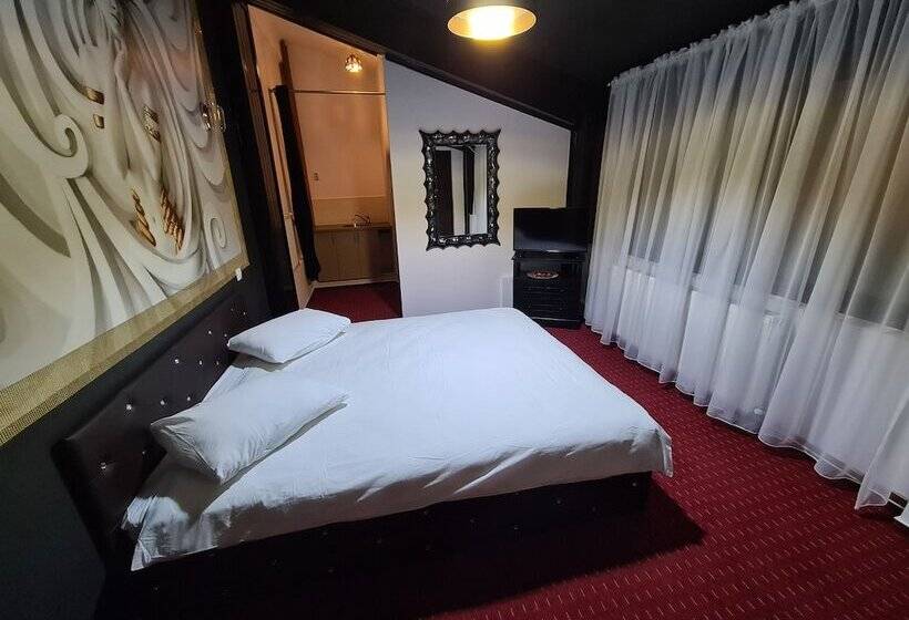 پانسیون Karma