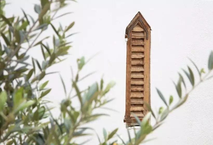 Majatalo La Bâtisse En Blanc