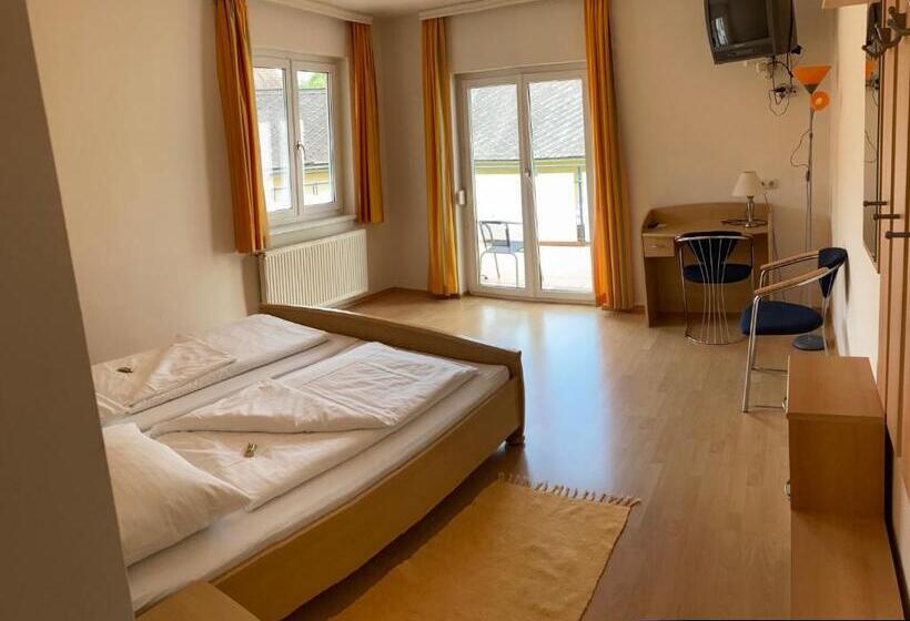 צימר Gasthof Zum Goldenen Löwen   Nebenhaus