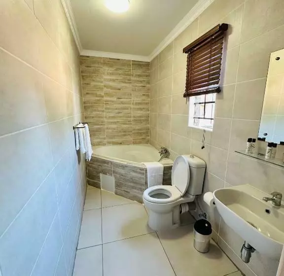 تختخواب و صبحانه Live Inn Luxury Suites