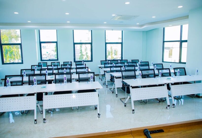 호텔 Best Western Dodoma City