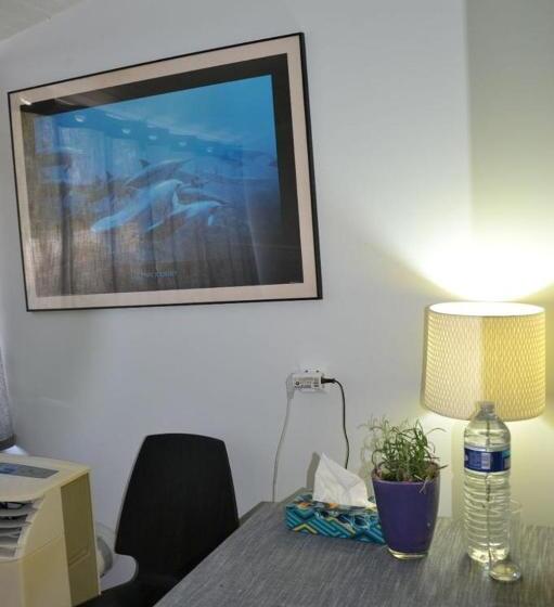 Leleka Hostel 4 Km Disneyland 30 Min Paris