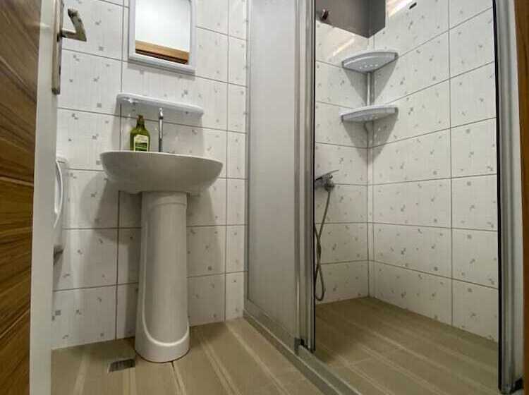 酒店 Grond Konaklama Mersin