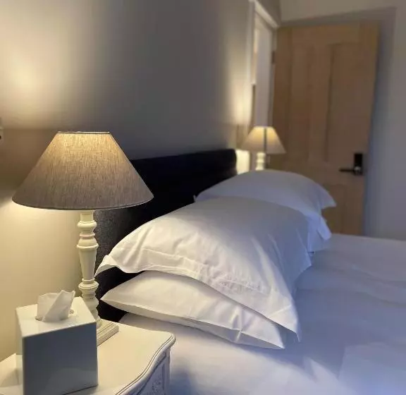 Moulton Lawn House B&b