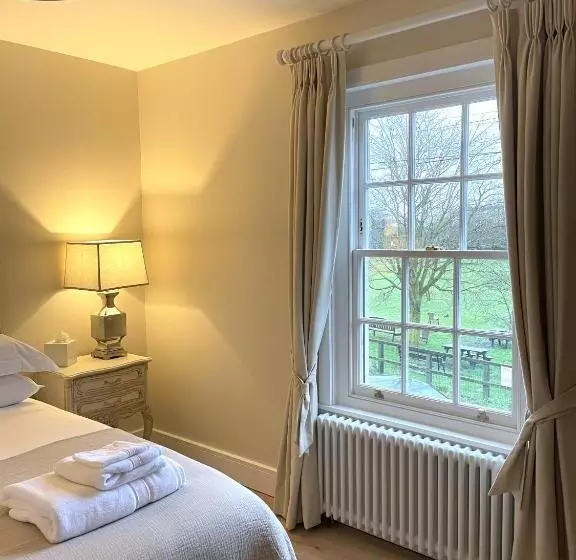 Moulton Lawn House B&b