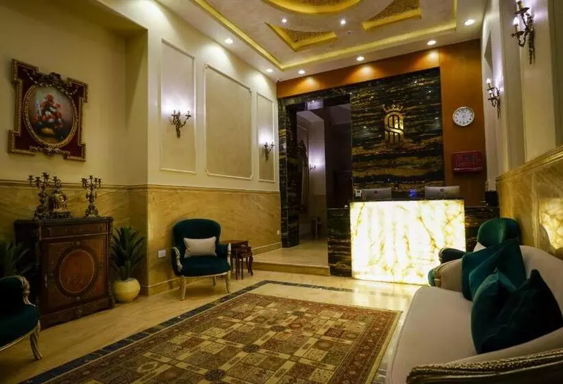 Savoy Hotel Elminya