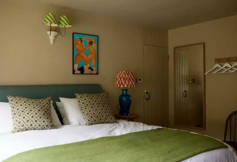 Retkeilymaja The Queen S Head