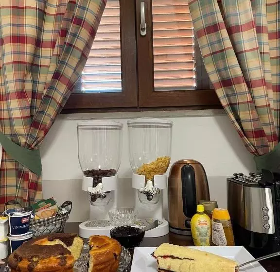 Aamiaismajoitus (B&B) Villa Del Colle Camera Merlot